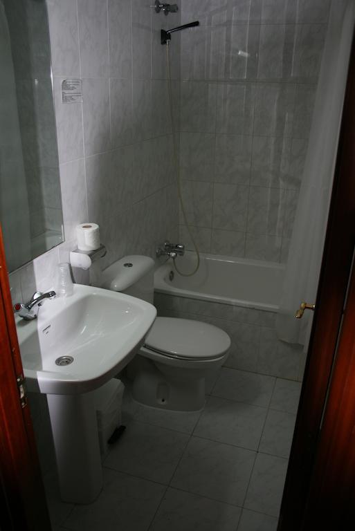 Hostal Puente de Piedra Saragosse Chambre photo